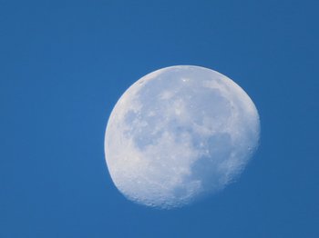 011-moon.jpg