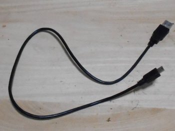 32-usb-cable.jpg